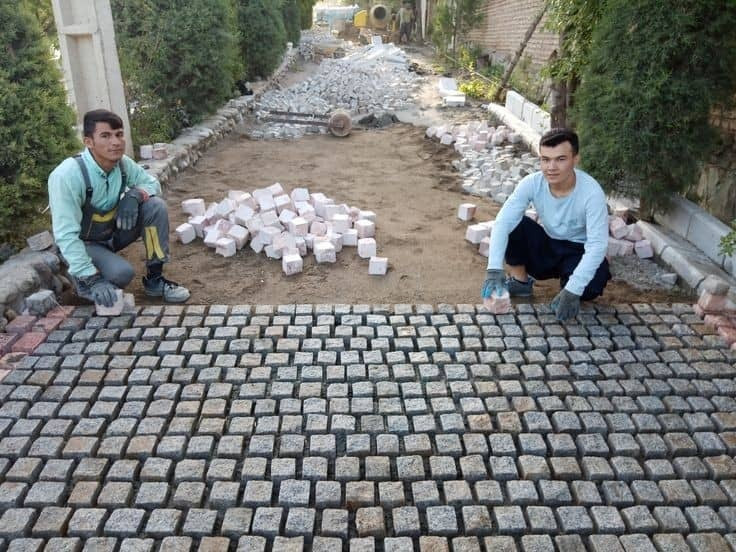 فروش سنگ کوبیک اجرای سنگ کوبیک در شهرک البرز مهرآباد